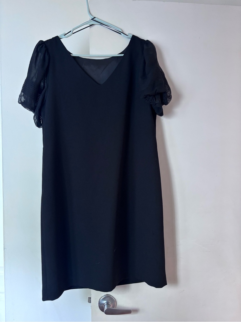 Taylor Black V-Neck Mini Dress with Puff Sleeves size 10